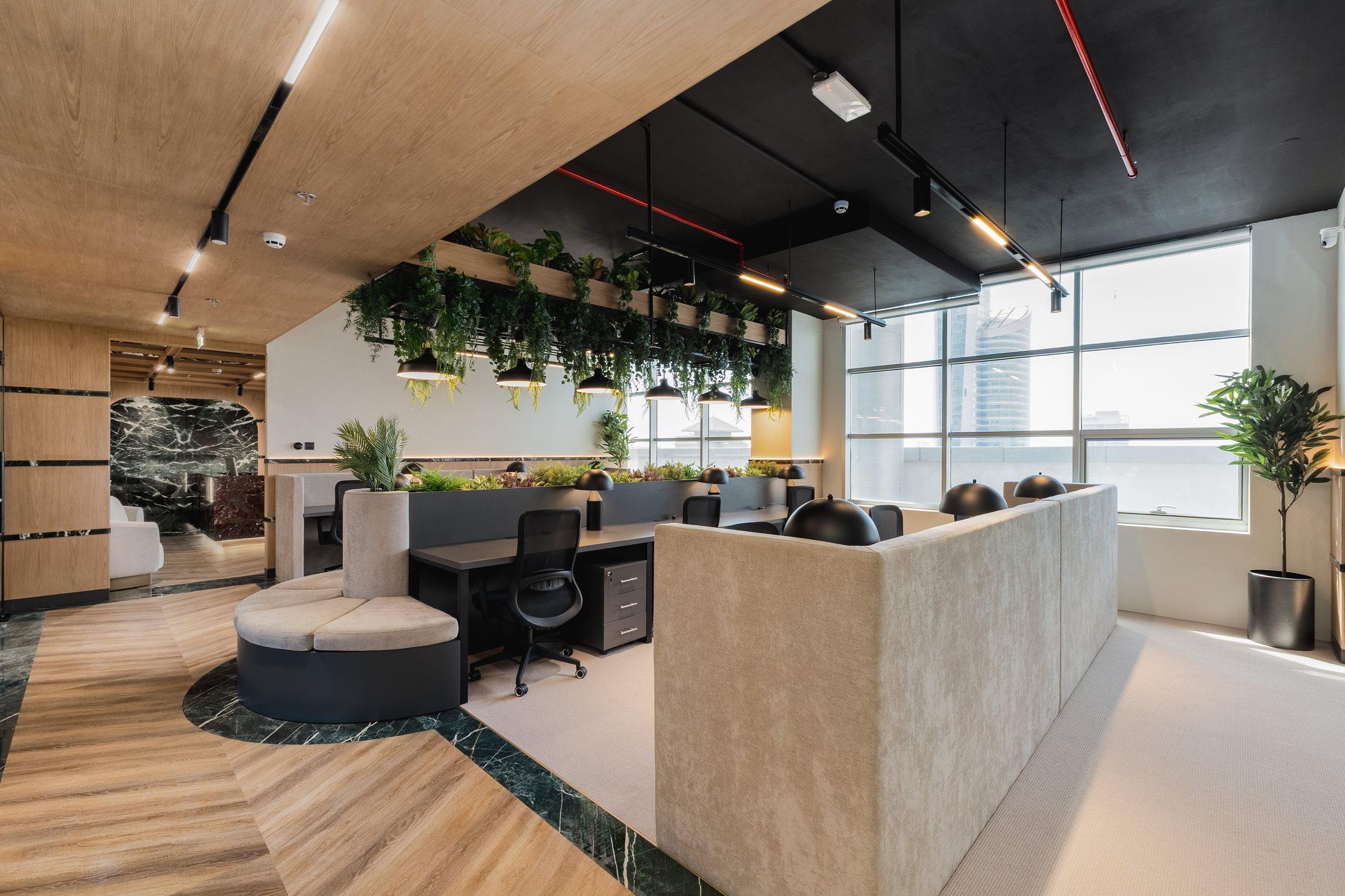 High-Floor Corporate Office High-floor corporate office